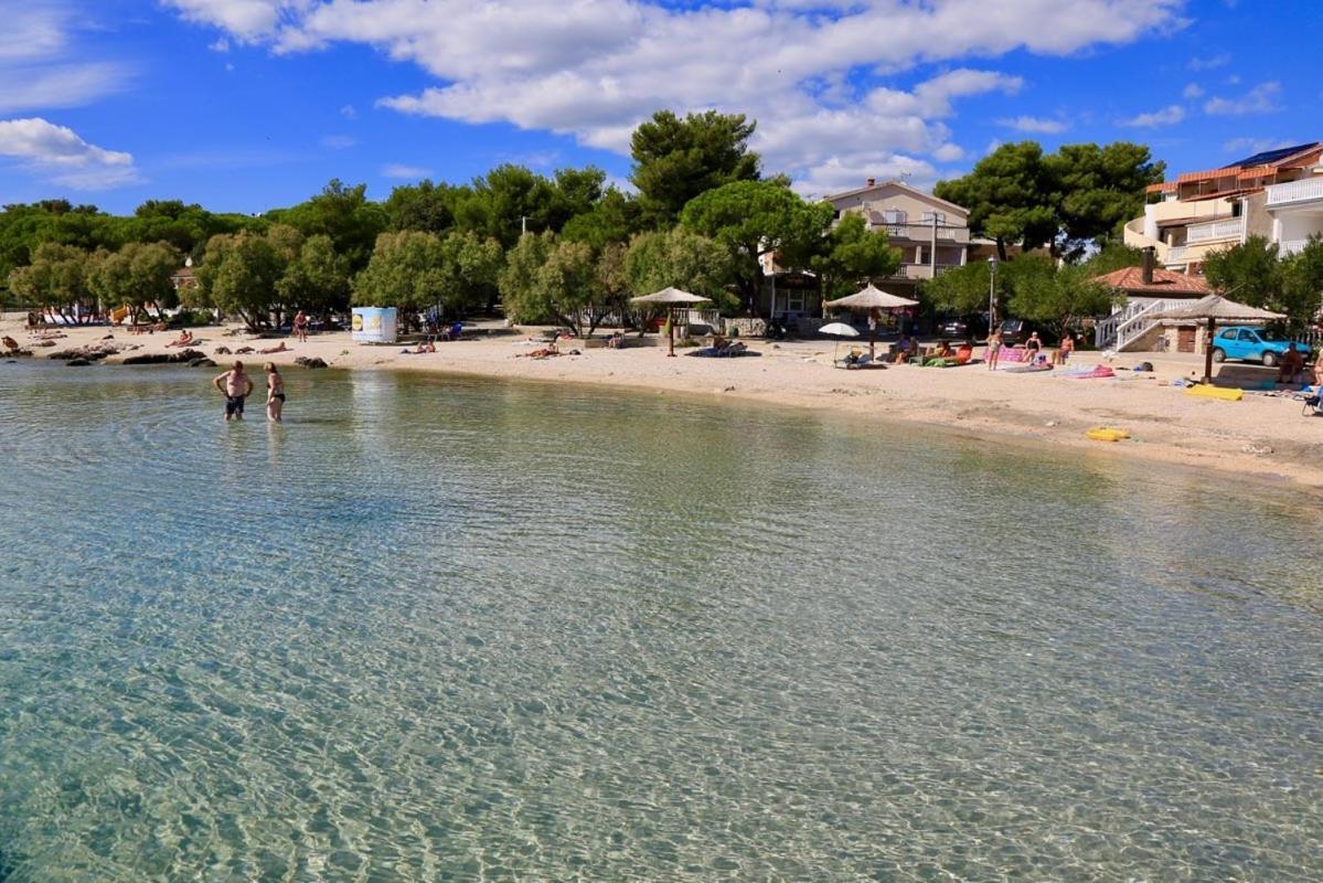 Family Friendly Apartments With A Swimming Pool Pakostane, Biograd - 16666 エクステリア 写真